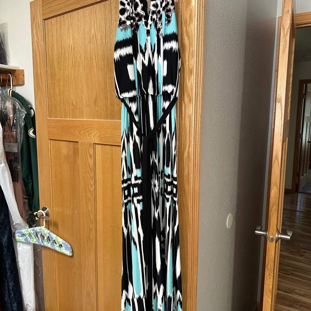 Roz & Ali Black and Turquoise Maxi Dress